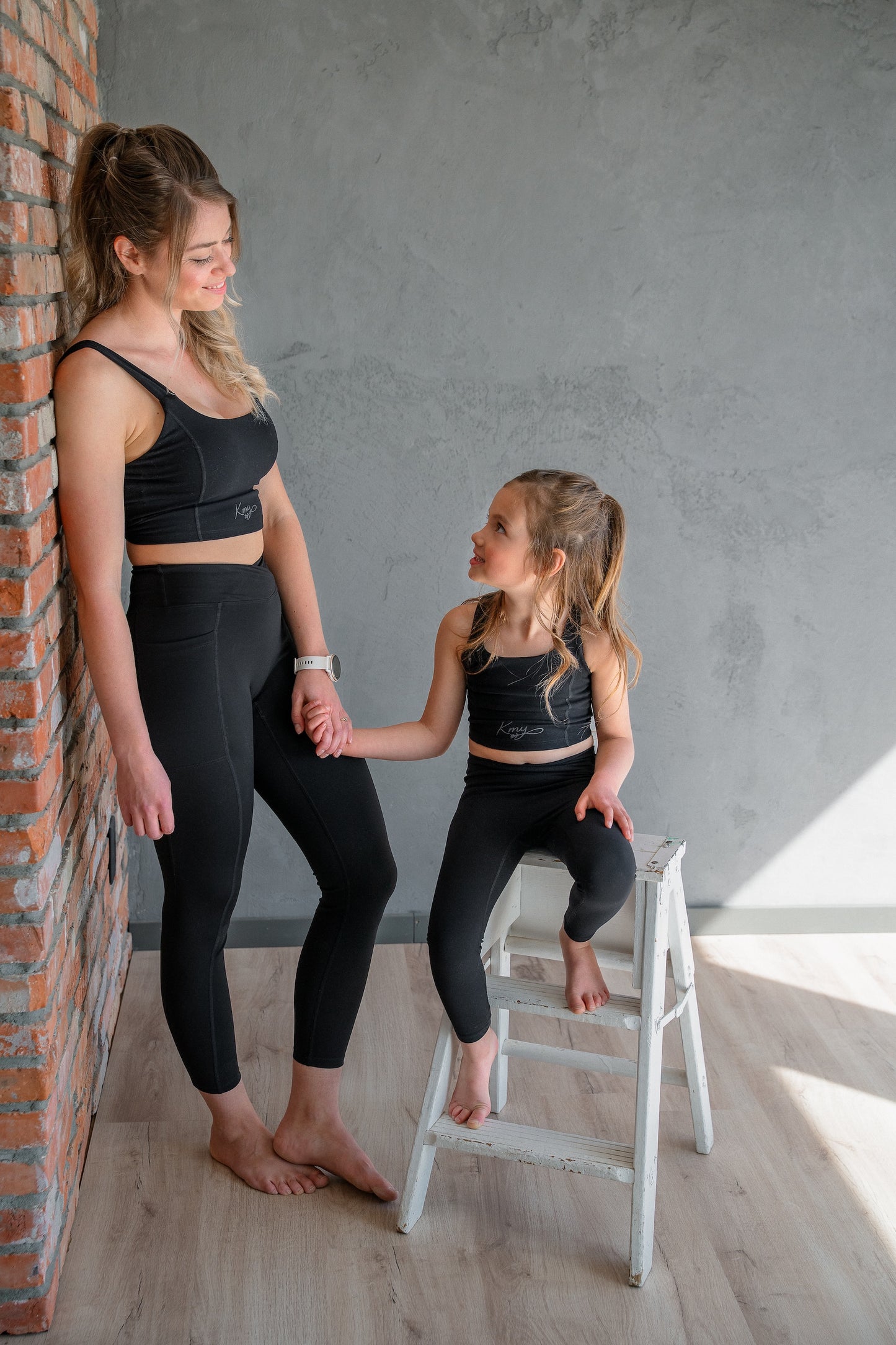 Ensemble Muse - Mini (veste Rouge cerise et legging noir)